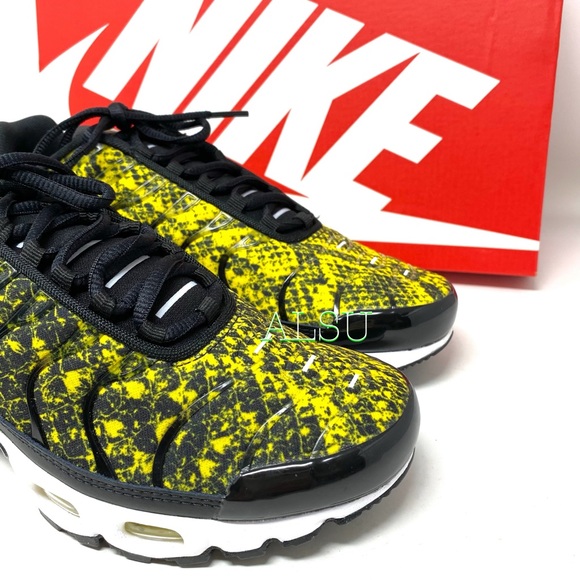 Nike Air Max Plus Black Speed Yellow Women Sneaker - Picture 8 of 10